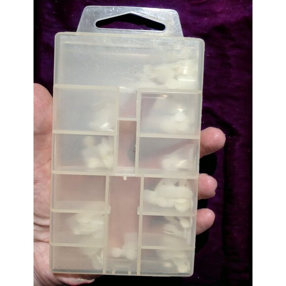 Faux Nails And Tips Bundle - Picture 3 of 14